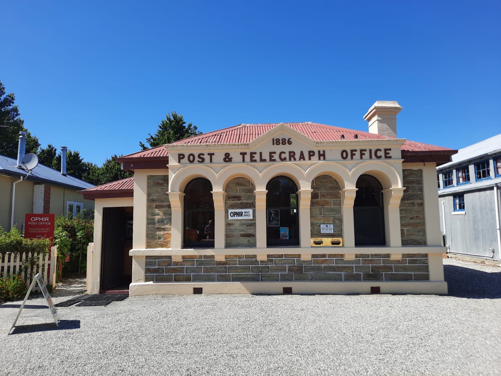 Central Otago S Gold Rush Sights A Historian S Guide Salterton Arts